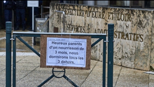 famille rue.jpg